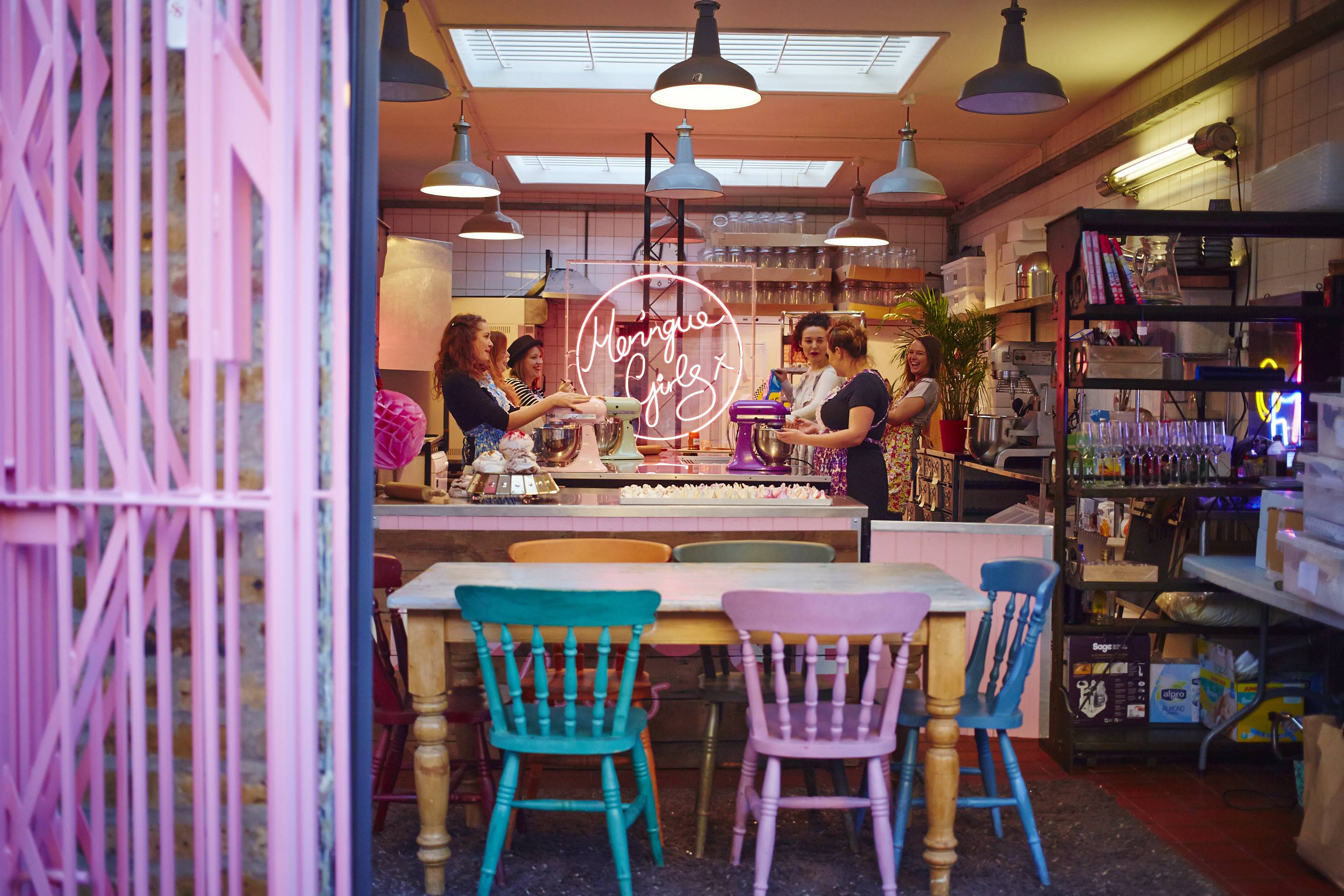 Meringue Class with GBBO's Howard by Bake with a Legend - food in London