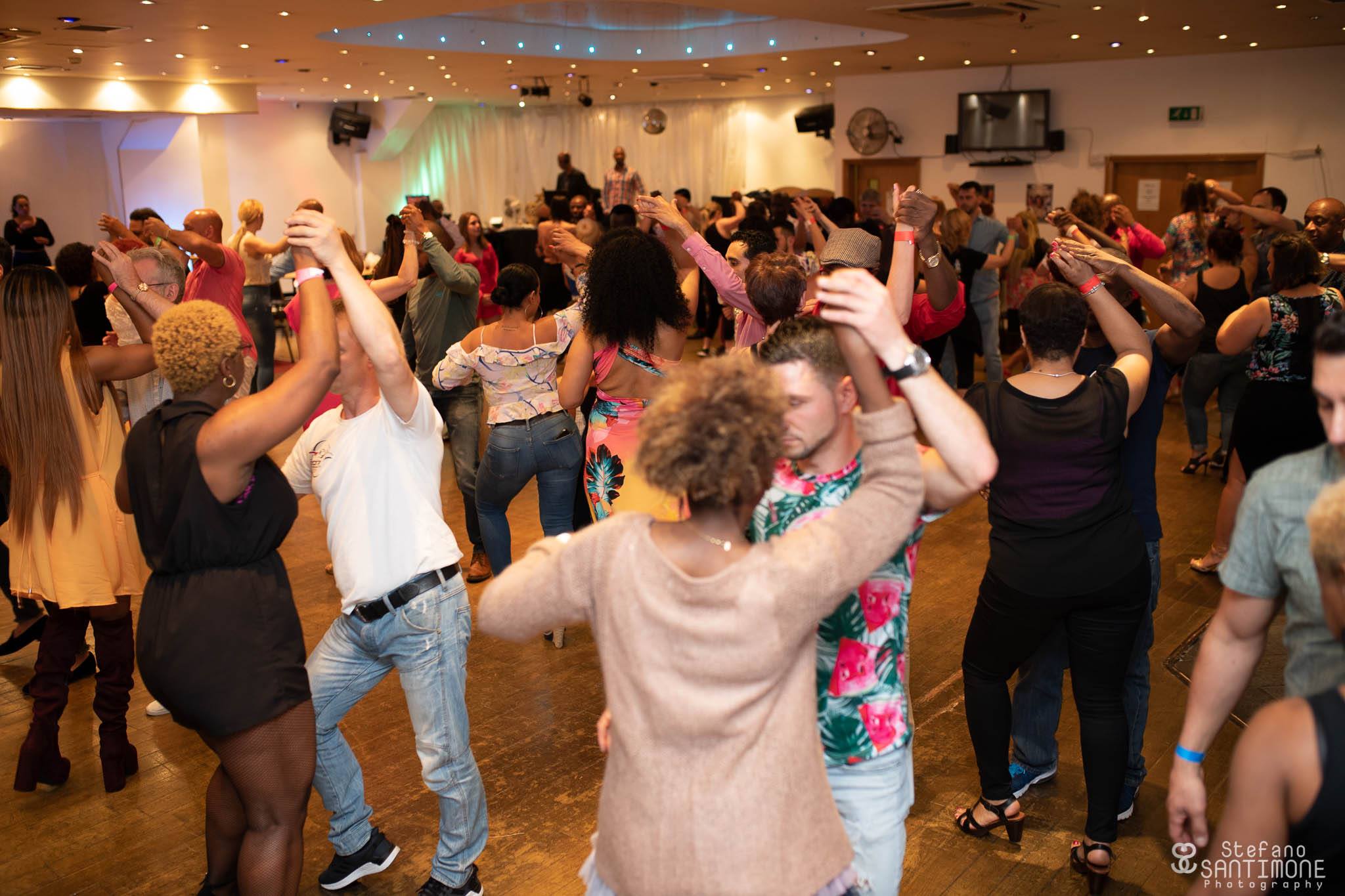 Learn to Dance Salsa for Beginners by Dsantos Dance UK - dance in London