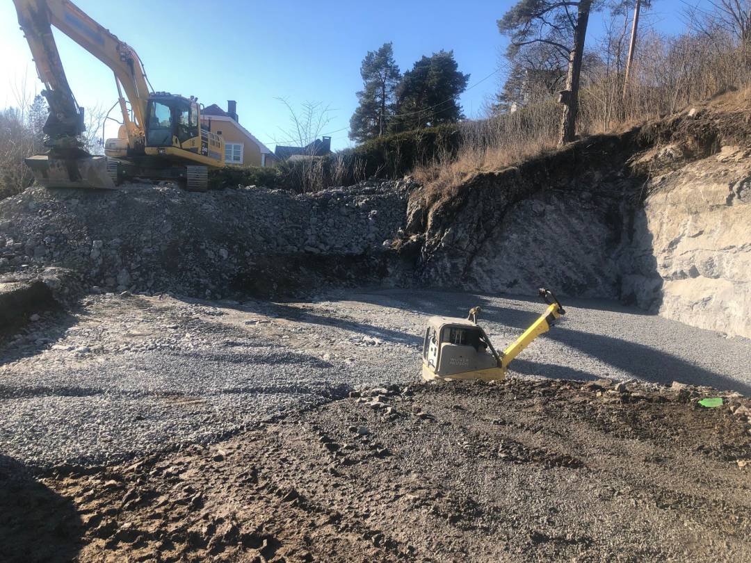 Foto av byggeplass under bygging av enebolig, av OBOS Block Watne Eneboliger, i Høvik, Bærum