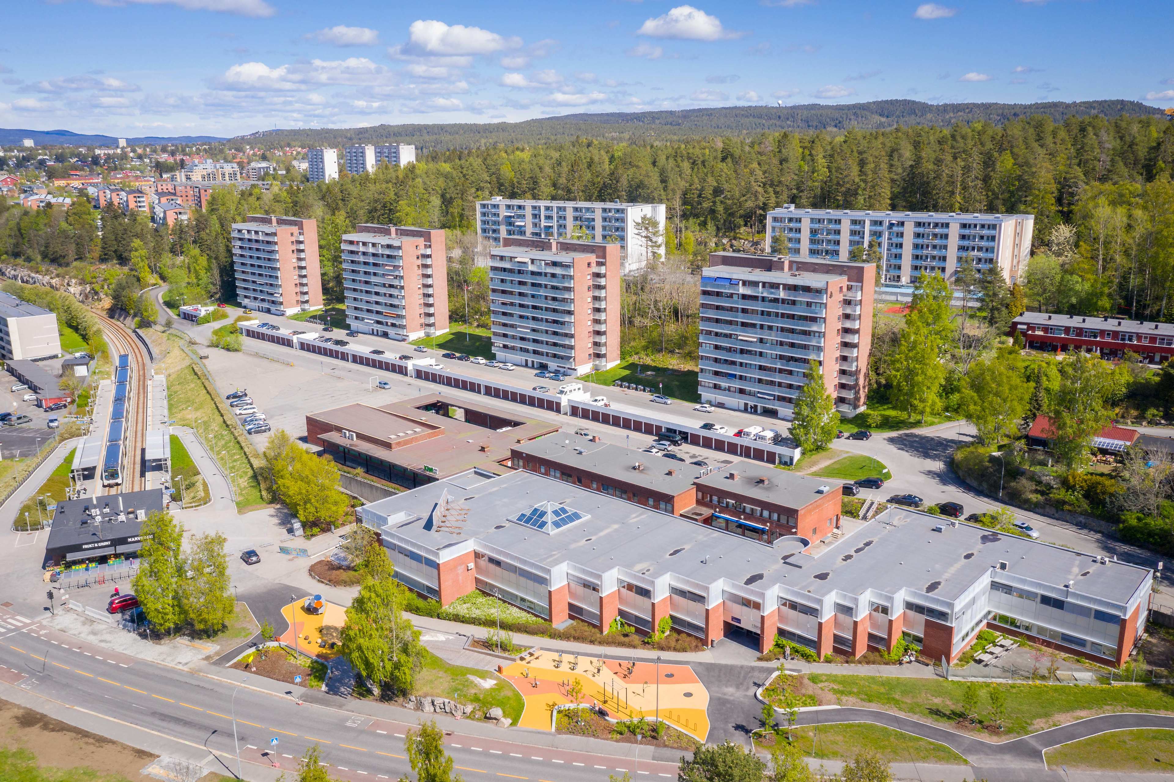 Dronefoto av Bogerud Torg.