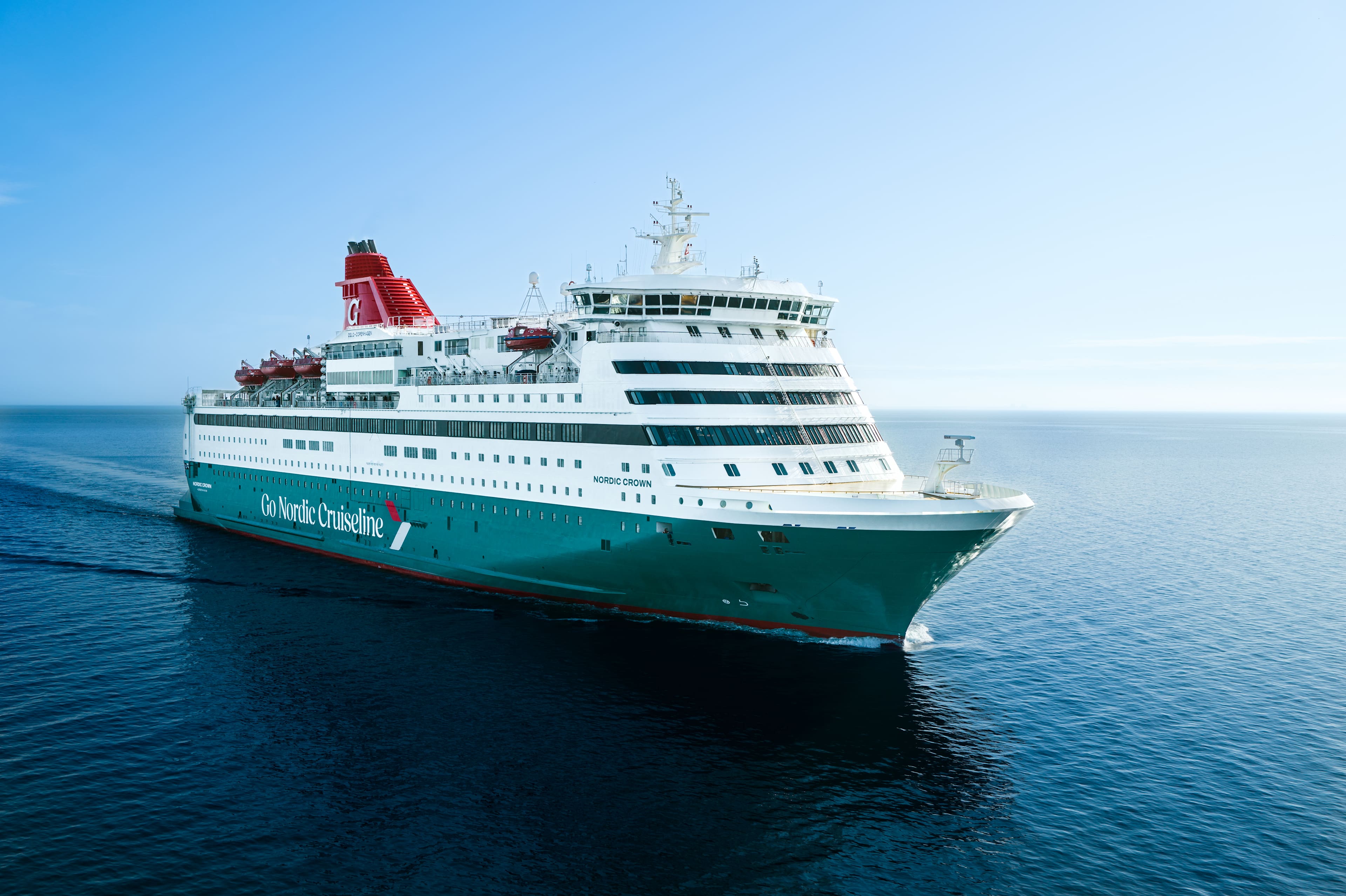 Go Nordic Cruiseline sin båt på havet