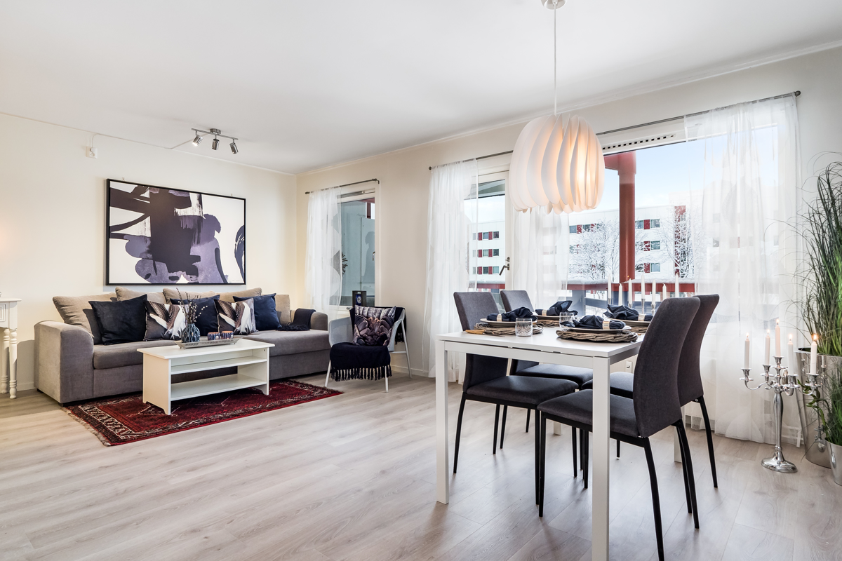 Hamar Vest - Innbydende 2-roms leilighet som har blitt oppgradert i 2020 -  sør/vestvendt balkong. | OBOS