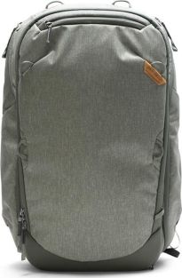 Front facing view of the Peak Designs Travel Bag