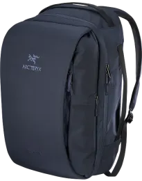 Front facing view of the Arc'teryx Blade 28
