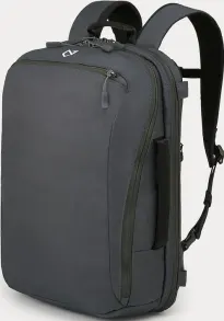 Front facing view of the Minaal Daily 3.0
