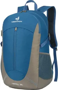 Front facing view of the Neekfox 30L Lightweight Backpack