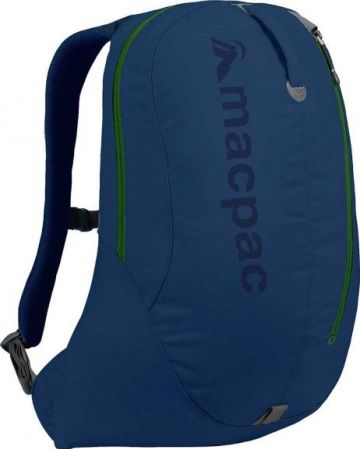Macpac Kahu AzTec® 22 carry-on backpack