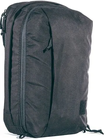 Evergoods Civic Panel Loader 24 V2 carry-on backpack