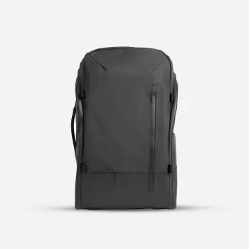 Wandrd Duo Daypack carry-on backpack