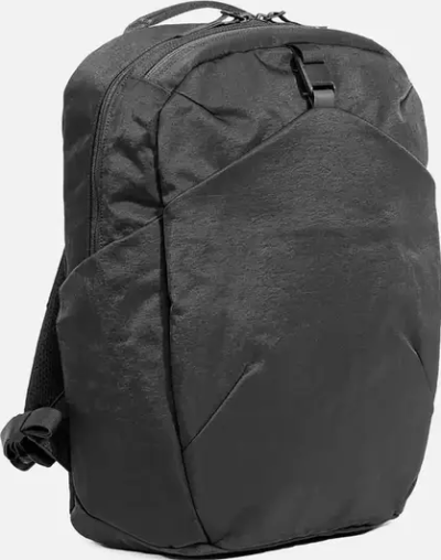Front facing view of the Aer Go Pack 2