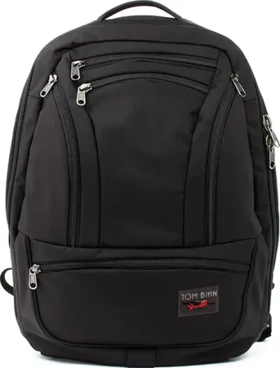 Front facing view of the Tom Bihn Synik 30