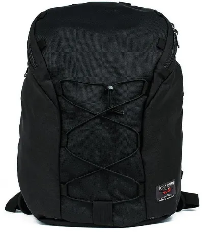 Front facing view of the Tom Bihn Smart Alec