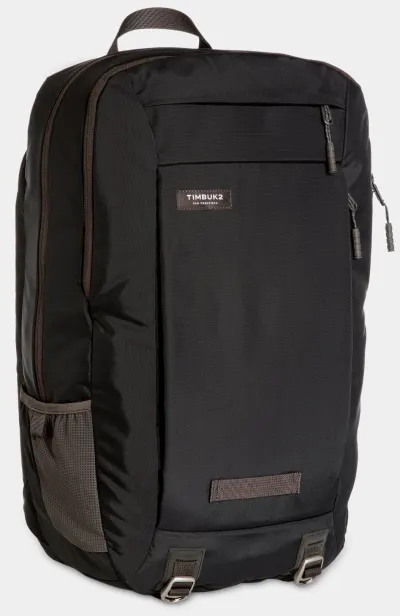 Front facing view of the Timbuk2 Command