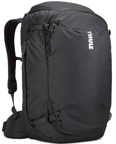 Front facing view of the Thule Landmark 40L