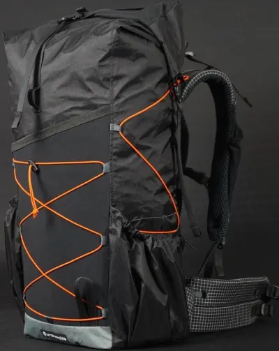 Front facing view of the Atom Pack "The Mo"