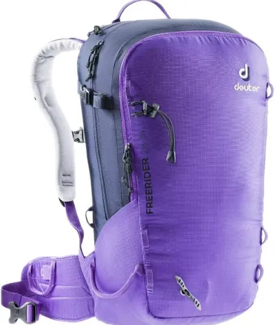 Front facing view of the Deuter Freerider 28 SL