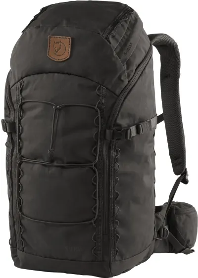 Front facing view of the Fjallraven Singi 28