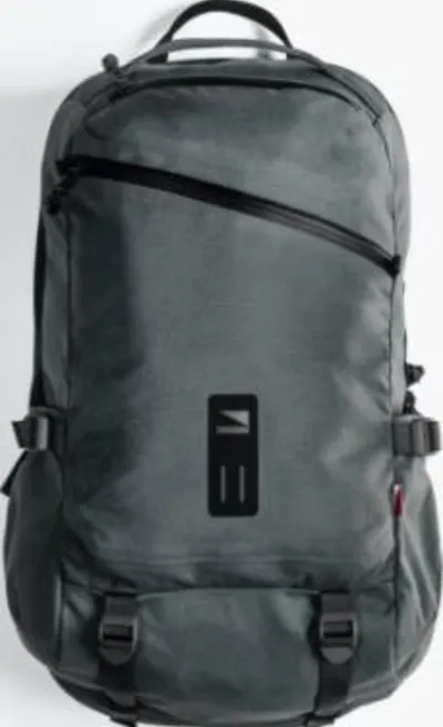 Front facing view of the Lander Commuter 25L Backpack