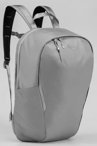 Front facing view of the Ryu Flex Pack 20L