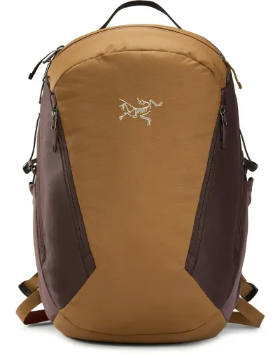 Front facing view of the Arc'teryx Mantis 26