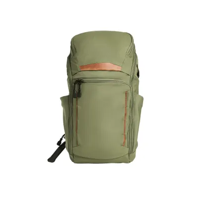 Front facing view of the Vertx Gamut 22L Backpack
