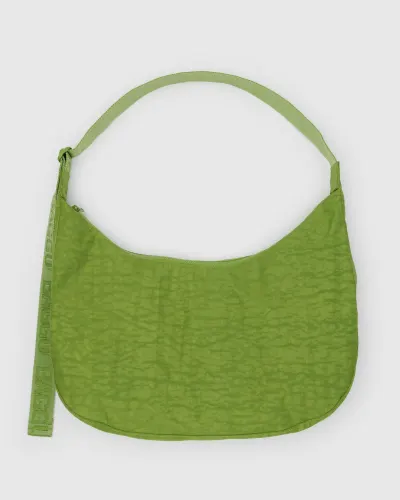 Front facing view of the Baggu Crescent Bag