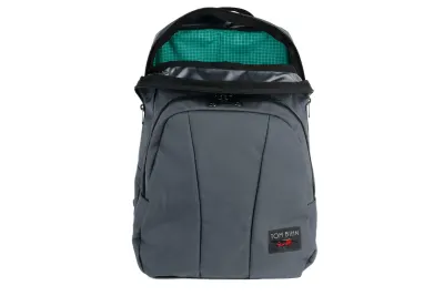 Front facing view of the Tom Bihn Paramour