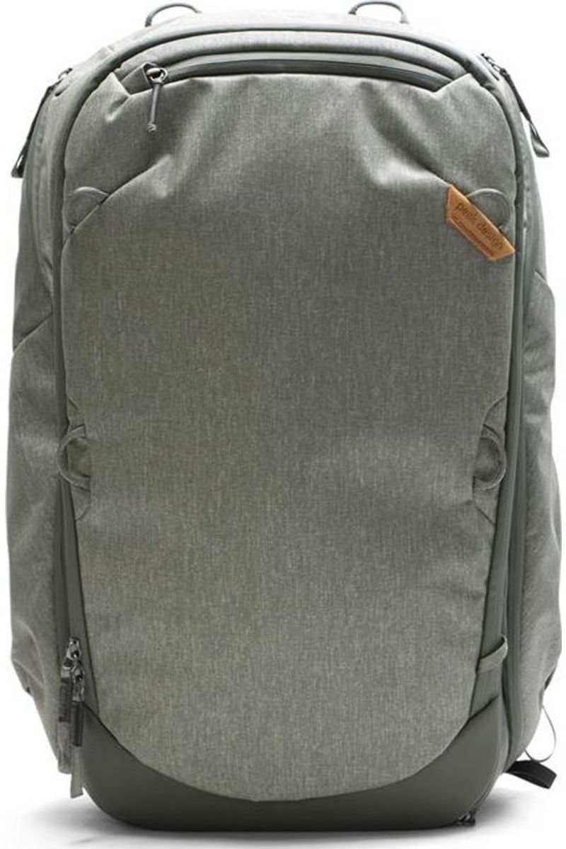 Peak Designs Travel Bag versus Cotopaxi Allpa 35L - One Bag Travel