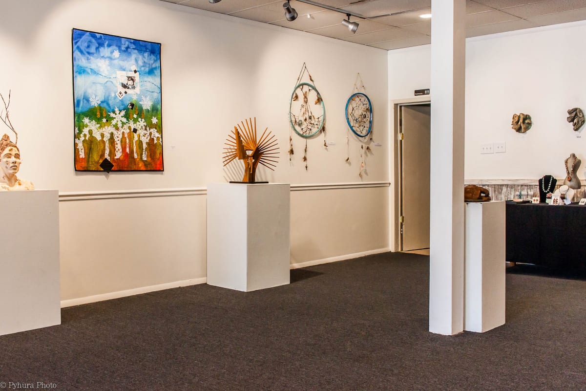 How to Sell Your Artwork in a Gallery - VIRTUAL EVENT Photo