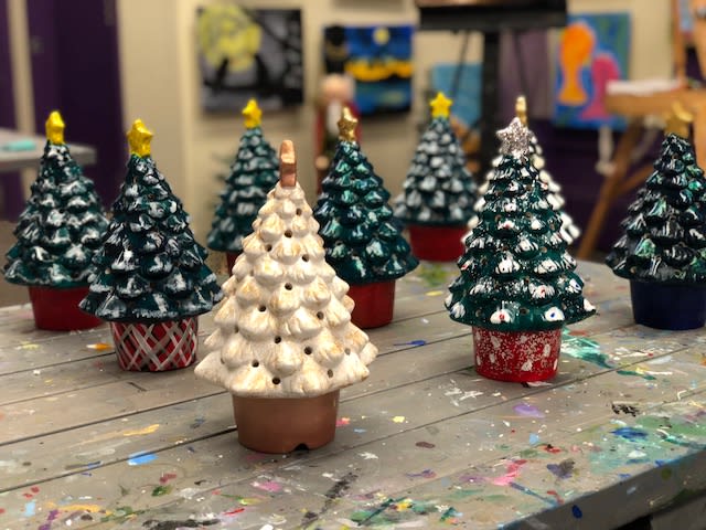 Ceramic Christmas Tree with Lindsay! 👍👍👍 Photo