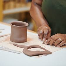 Course: Adult Hand Building 2: Thursday Morning Photo