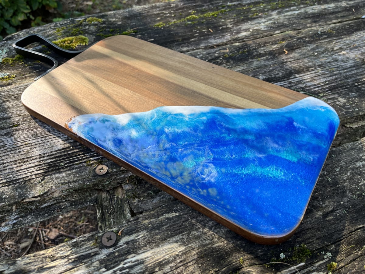 Charcuterie Board Resin Workshop Photo