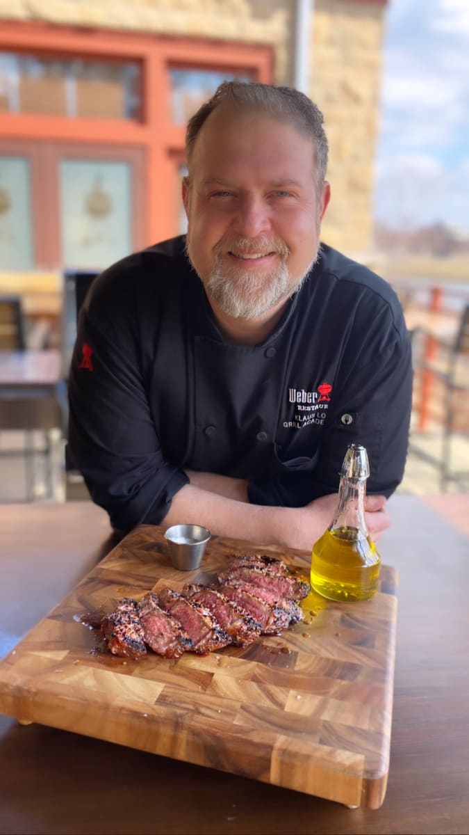 lombard-cooking-class-chef-s-table-bistro-steak-frites-at-the-grill-100