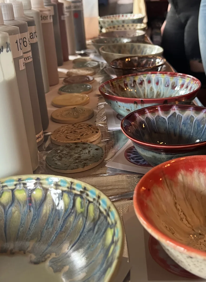 Stoneware @ Hummingbird Hills Winery Photo