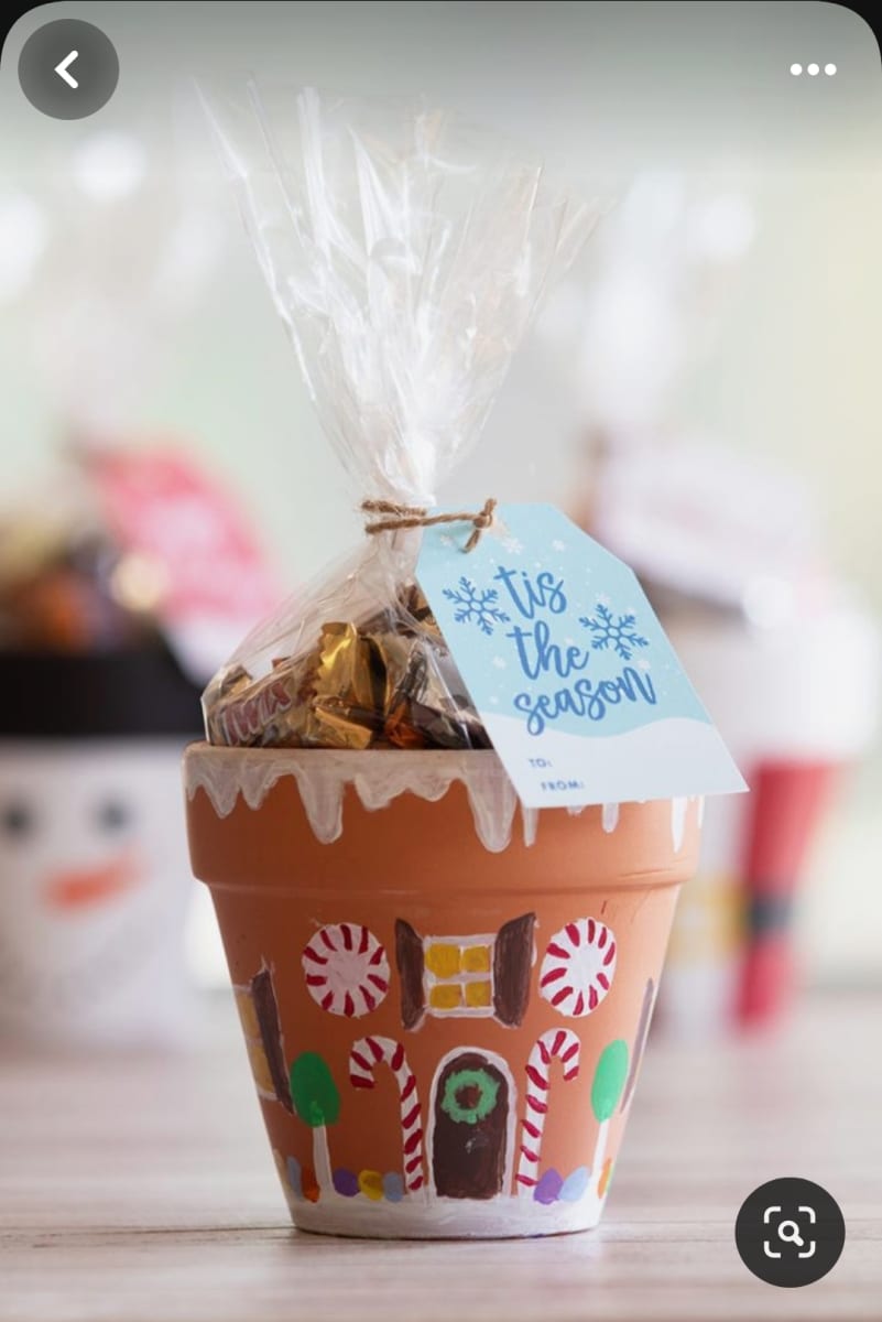 Gingerbread Pot Kids Gift Making Class Photo