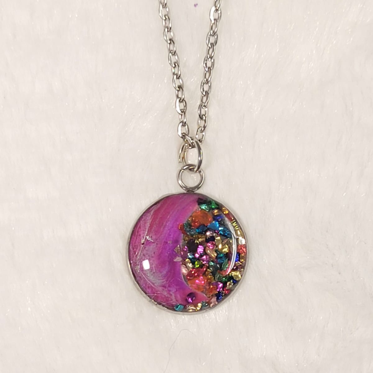 Marbled Resin Jewelry Workshop Photo