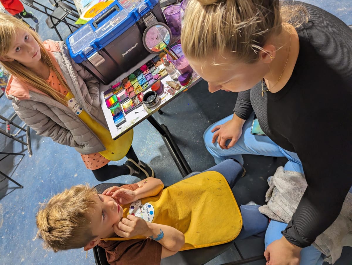 August 6-9AM Half Day Summer camps for those younger creators! Photo