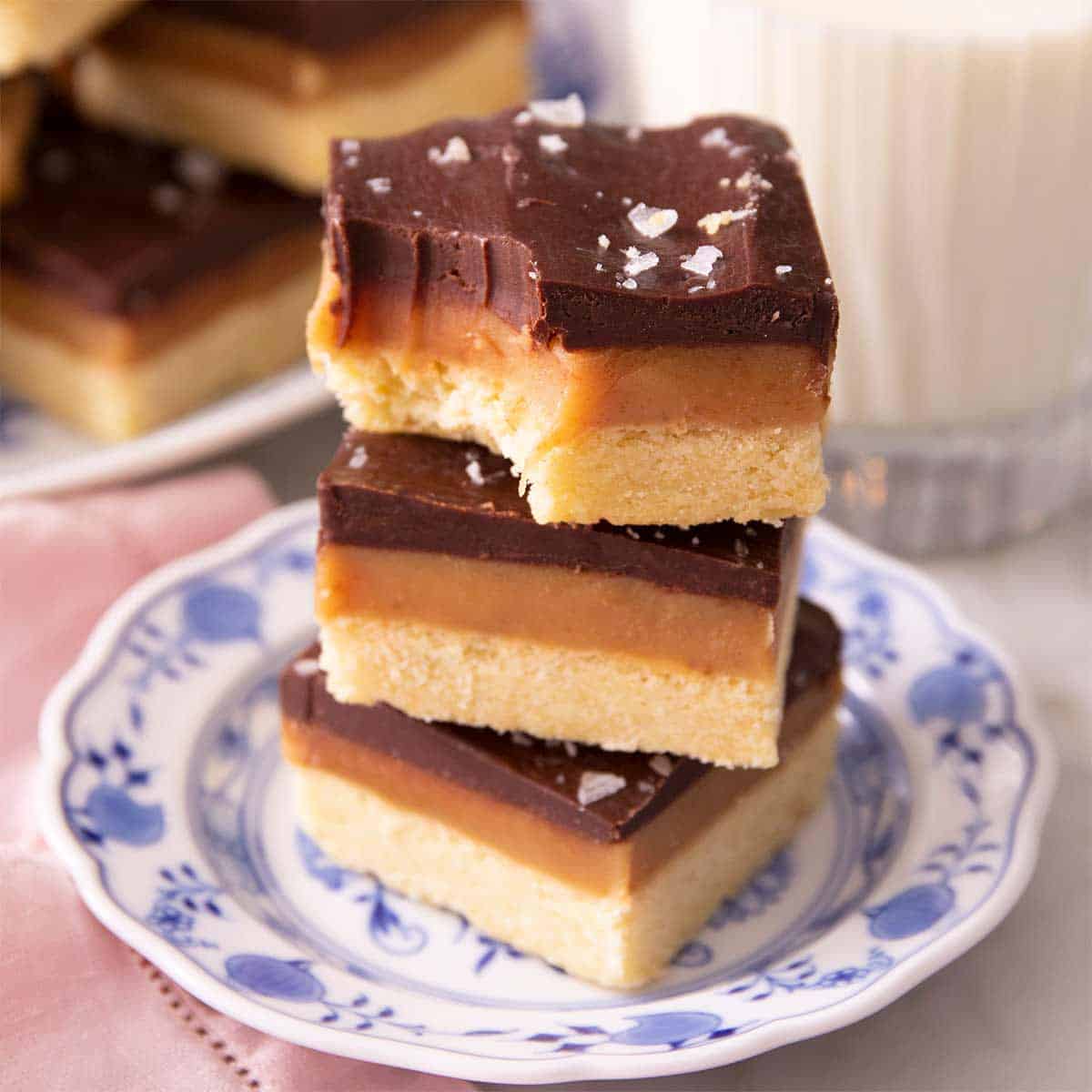 British Baking Dessert Experience: Millionaire's Shortbread & Victoria Sponge Cake - 09/18/2026 Photo