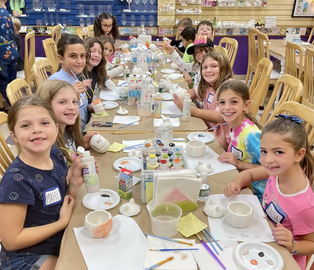 KIDS' NIGHT OUT -- PAINT NIGHT & PIZZA PARTY -- featuring: PERSONALIZED POPCORN BOWLS Photo
