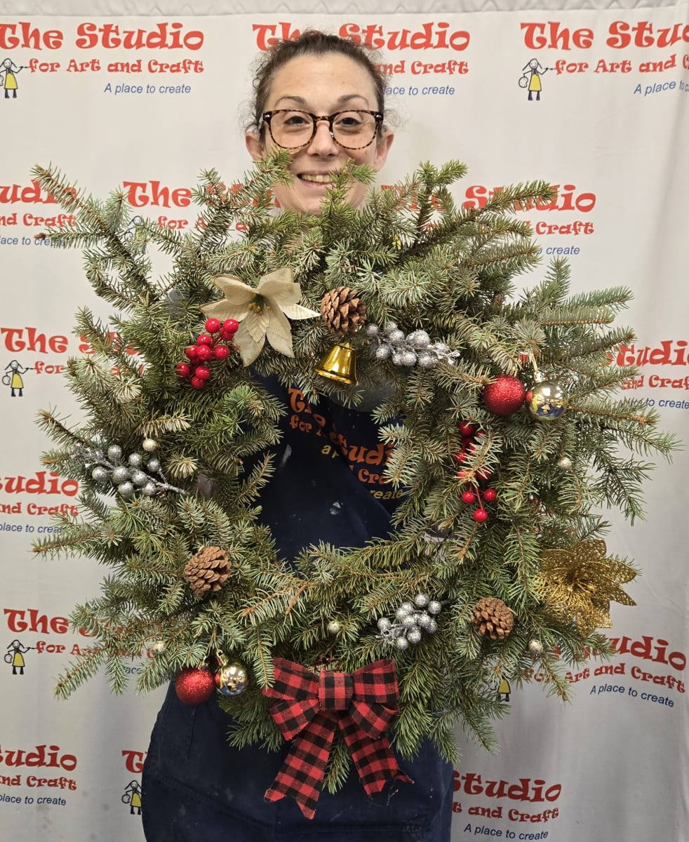 Wreath Making- Hummingbird Hills Winery Photo