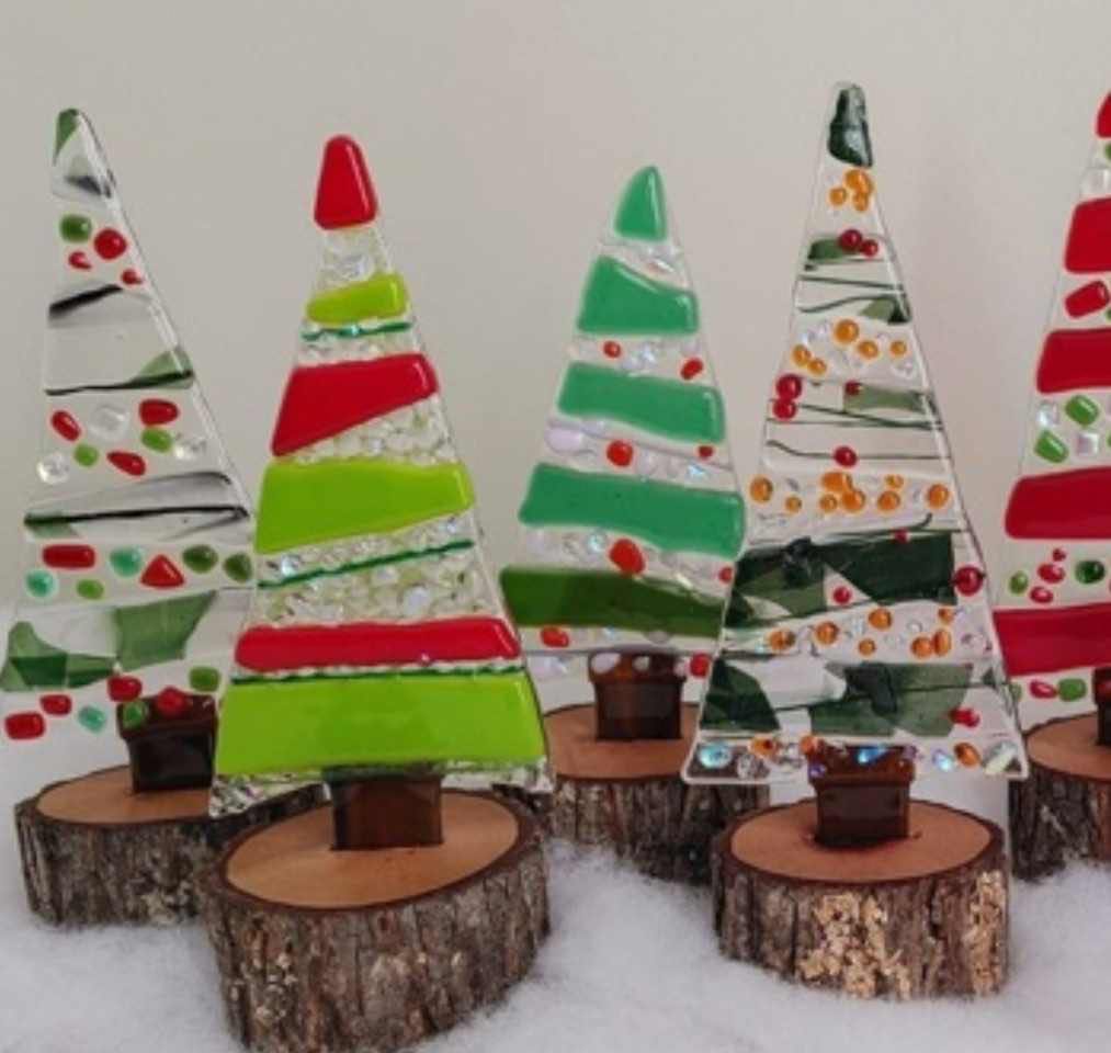 Set of 3 Fused Glass Standing Christmas Trees