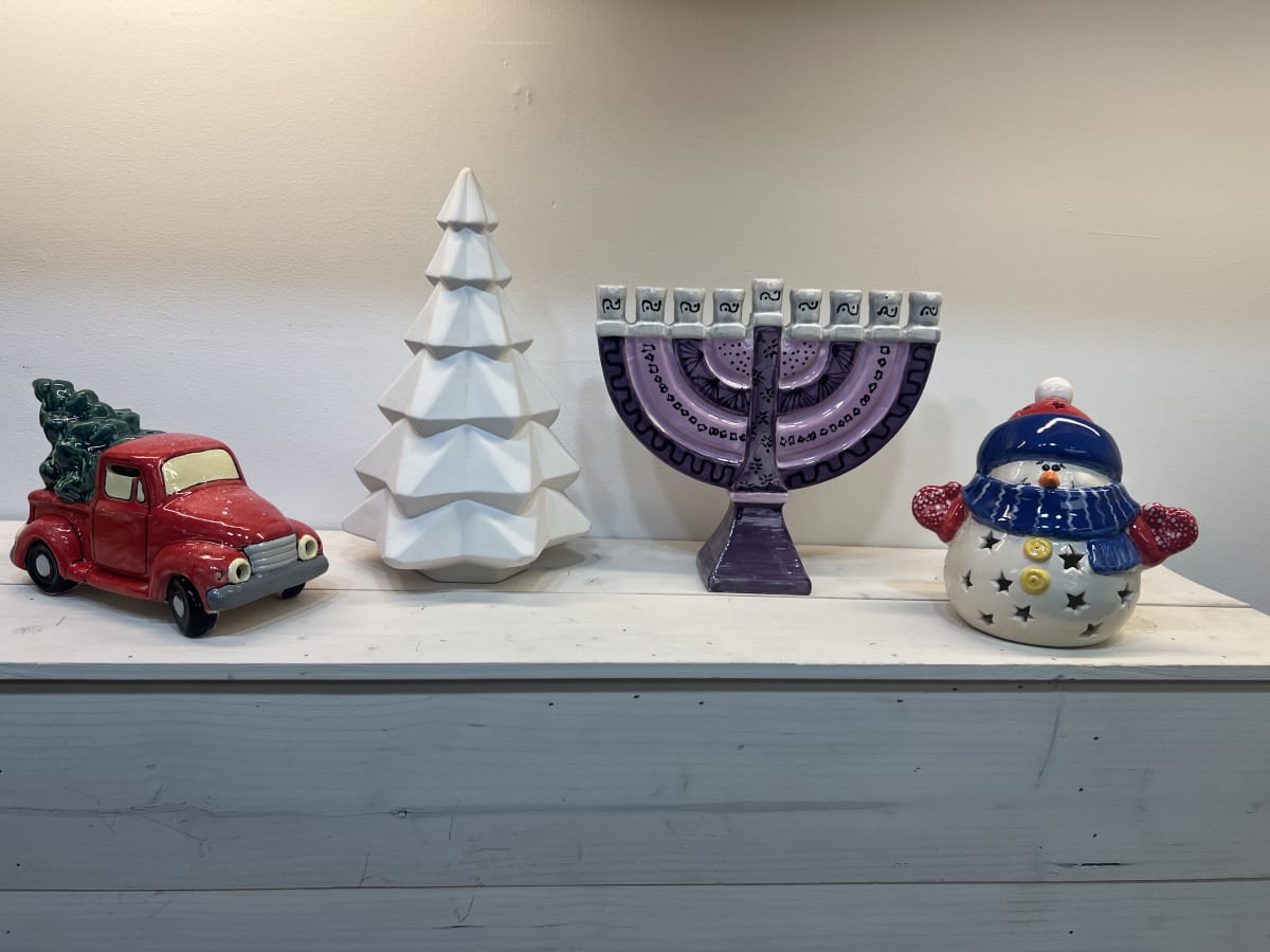 Christmas Pottery Painting @ Nine Pin Cider Works, Albany Photo