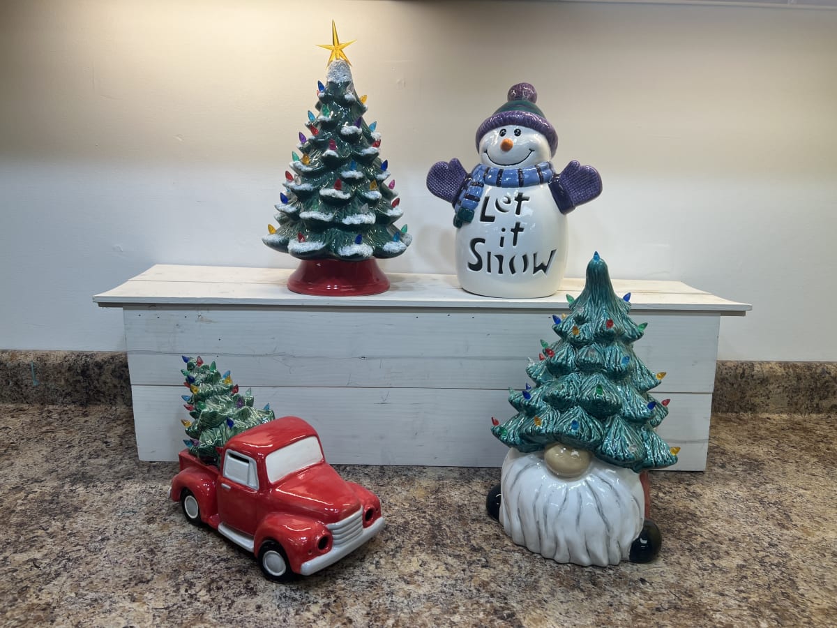 Christmas Pottery Painting @ Nine Pin Cider Works, Albany Photo
