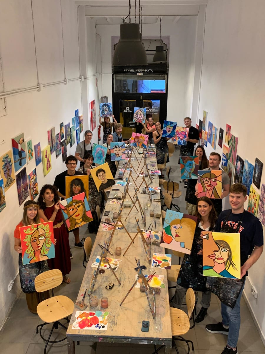 Foto de PINTA A TU PAREJA/PAINT YOUR PARTNER (32€)