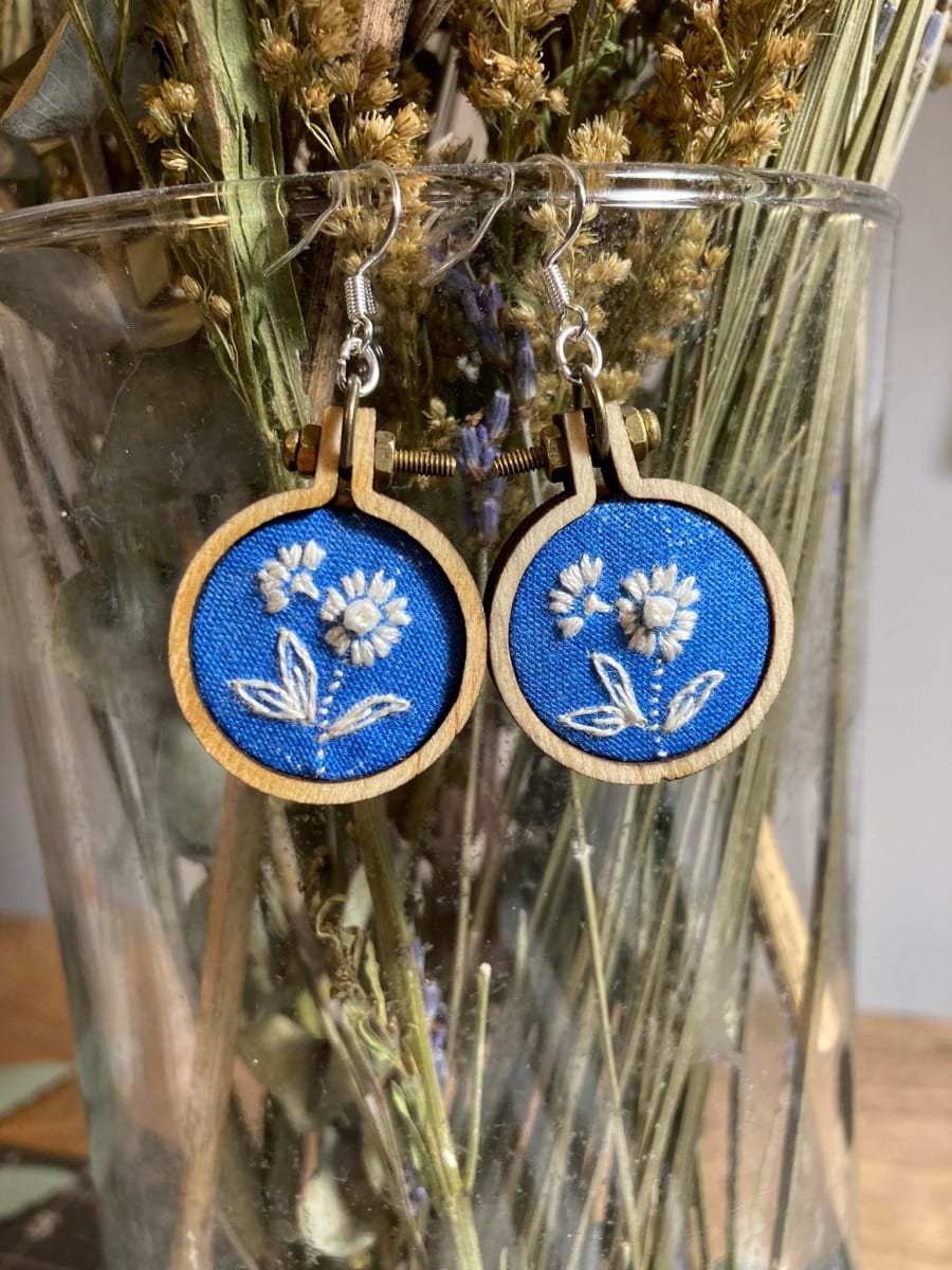 Embroidery Workshop  (ages 10 & up) - 2 hours Photo