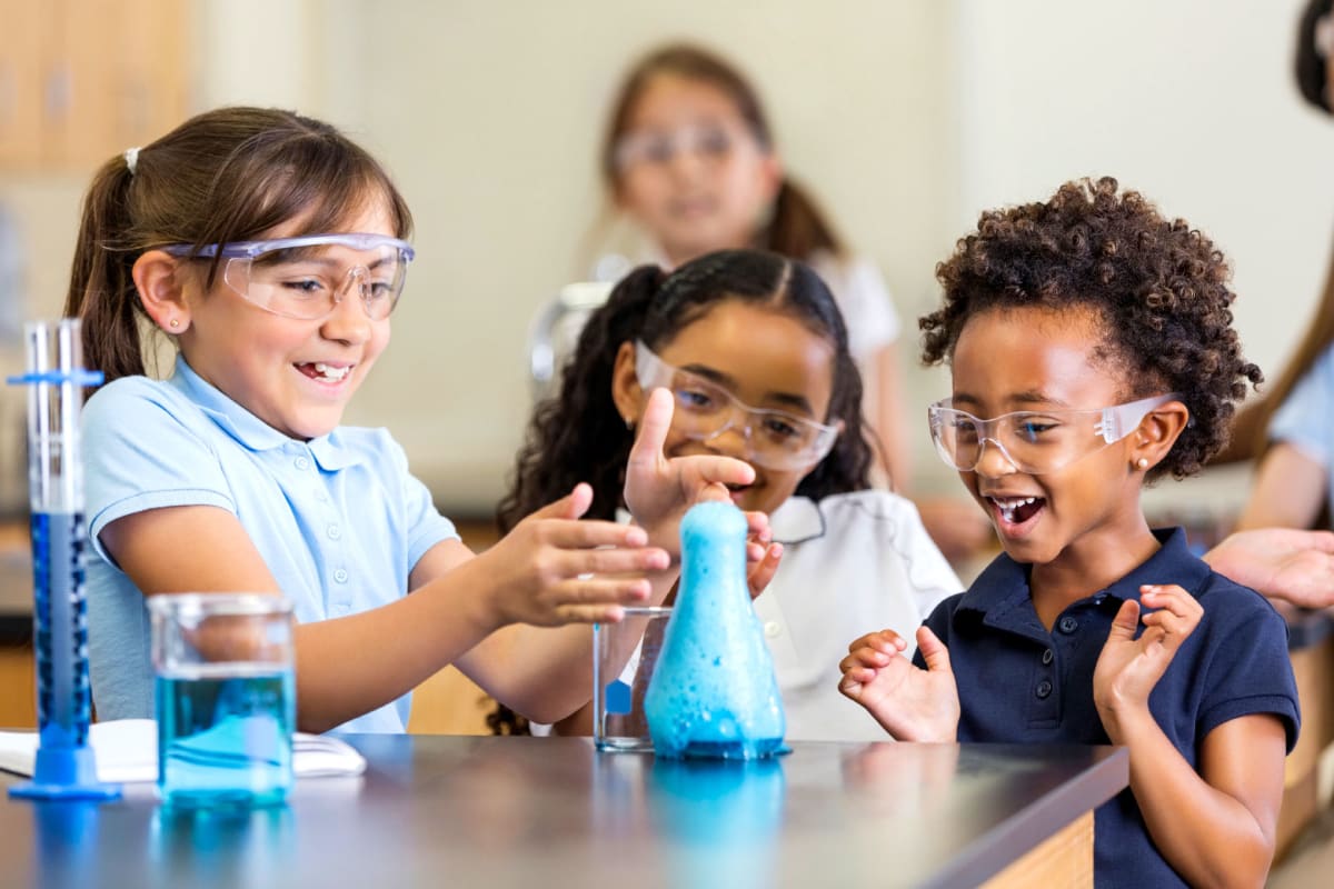 SCIENCE & ENGINEERING CAMP 2026 Photo