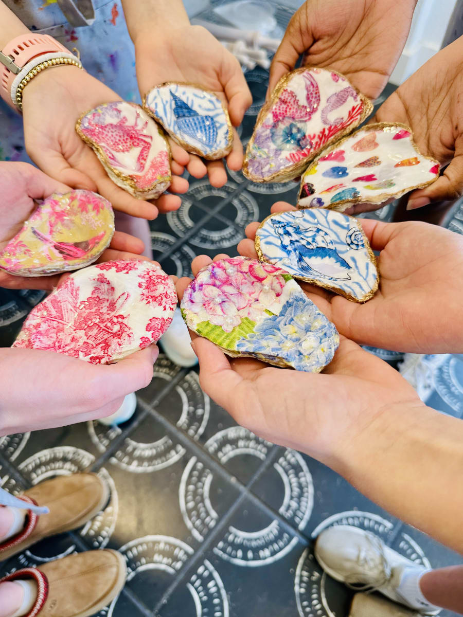 Adult Decoupage "Oyster Shell Ring Holder" Class Photo