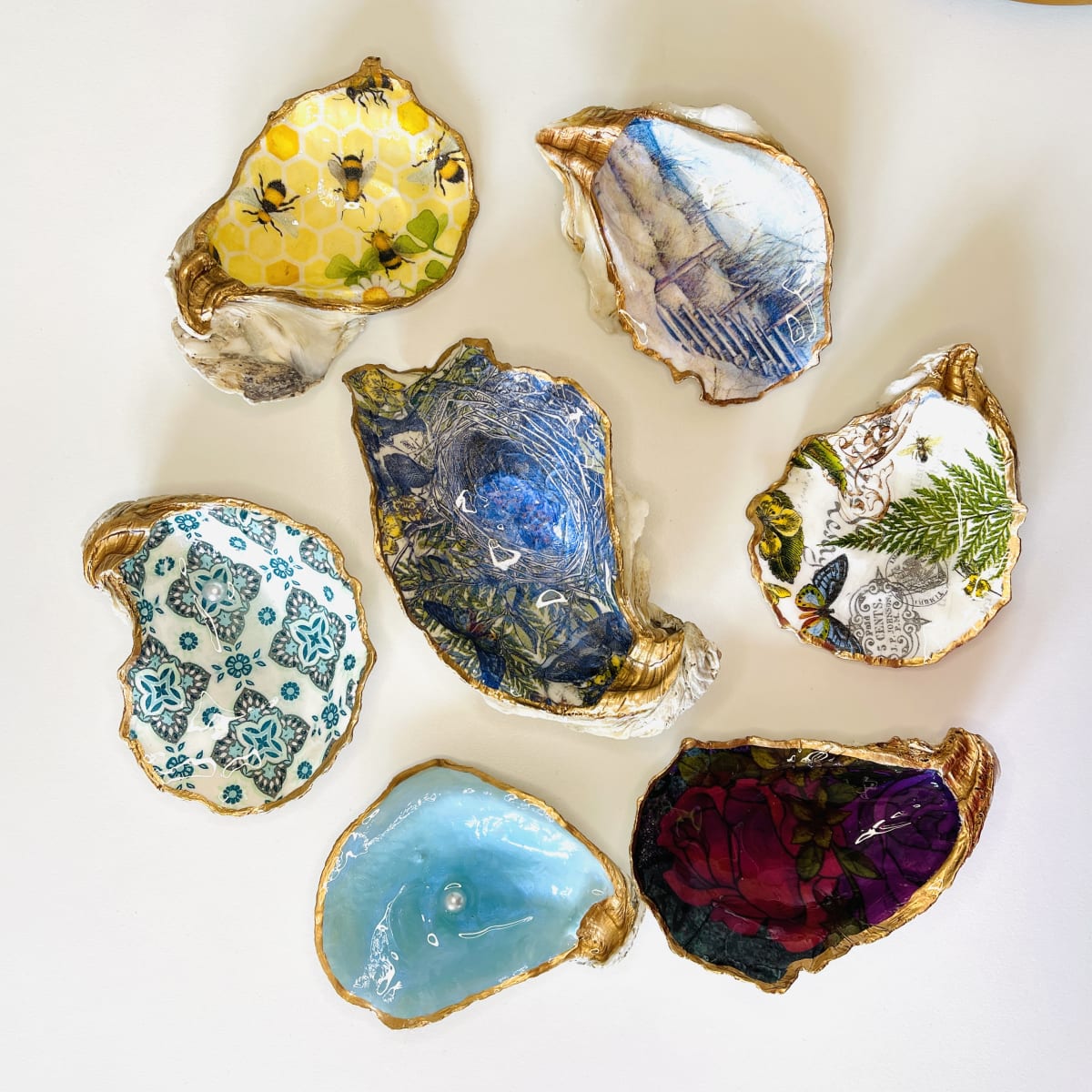 Adult Decoupage "Oyster Shell Ring Holder" Class Photo
