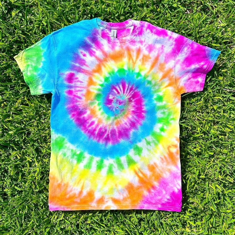 Tie Dye! Family Night Photo