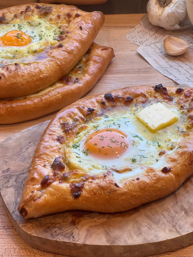 Artisanal Cheese Bread: From Dough to Delicious 07/16/2026 Photo
